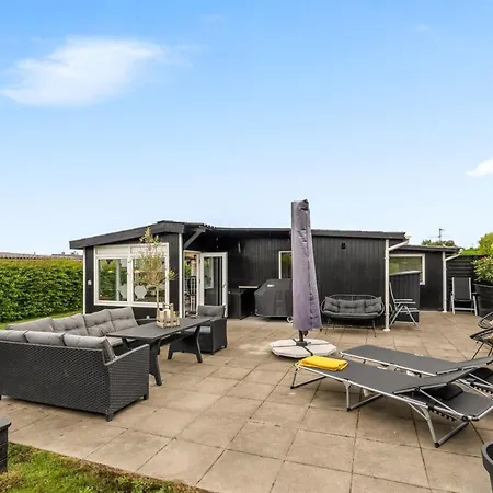 Manina - 230m From The Sea By Interhome Сasa de vacaciones